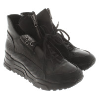 Ash Bottes en noir