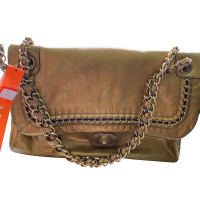 Chanel Flap Bag in Pelle verniciata in Oro