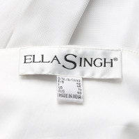 Ella Singh Capispalla