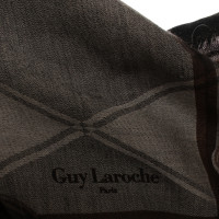 Guy Laroche Web cloth with pattern