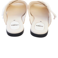 Fendi Sandals Leather in Pink