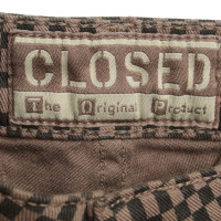 Closed With pattern