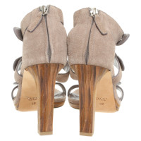 Gucci Sandals Suede in Taupe