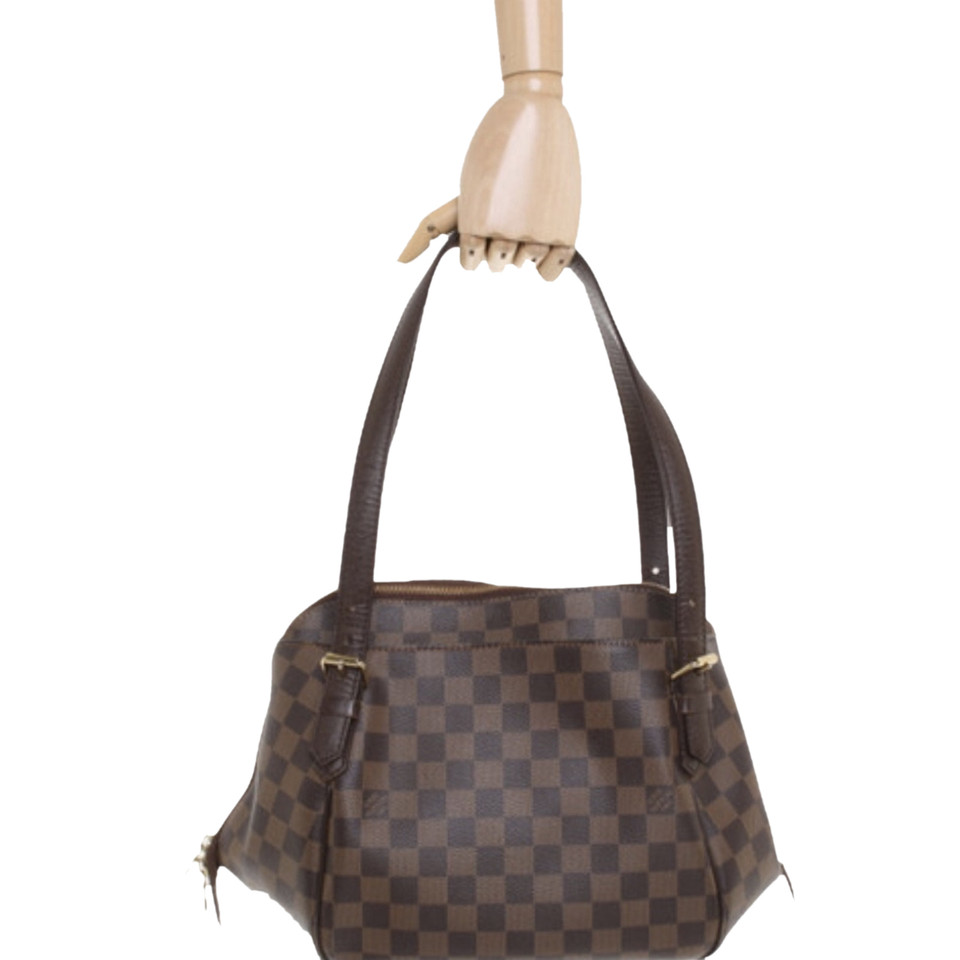 Louis Vuitton Handtasche aus Leder in Braun