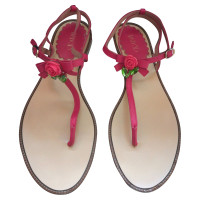 Red (V) Sandals in fuchsia