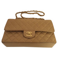 Chanel Classic Flap Bag Medium in Pelle scamosciata in Beige