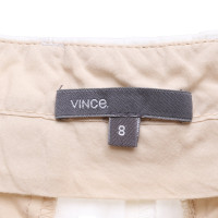 Vince Shorts in Cremeweiß
