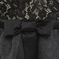Red Valentino Kanten jurk in zwart / grijs