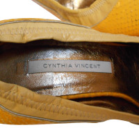 Cynthia Vincent  Les pompes en cuir