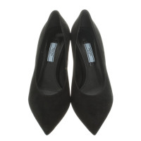 Prada pumps in black