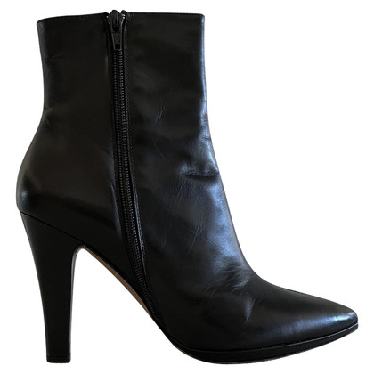 Pura Lopez Ankle boots Leather in Black