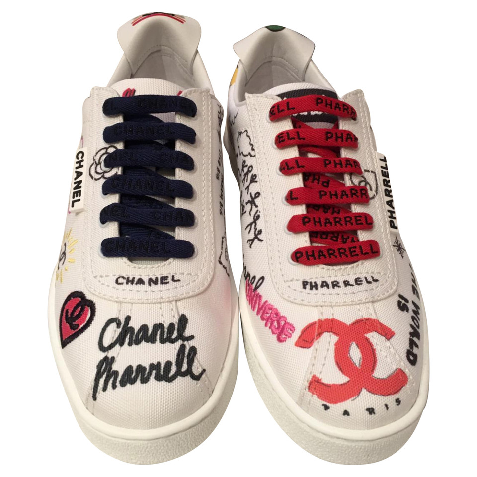 Chanel X Pharrell Williams Chaussures de sport en Blanc