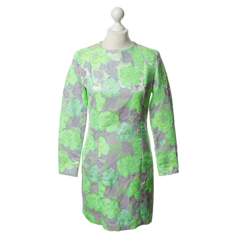 Barre Noire Robe en vert fluo