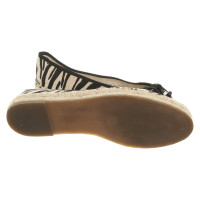 Marc Cain Chaussons/Ballerines en Toile en Beige