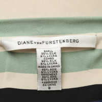 Diane Von Furstenberg Robe avec motif graphique