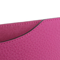 Mulberry iPad Case made of leather in fuchsia