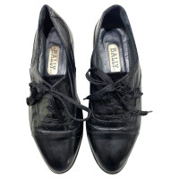 Bally Lace-up shoes Leather in Black