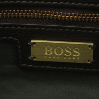 Hugo Boss Handtasche in Dunkelbraun