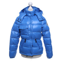 Moncler Veste matelassée en bleu