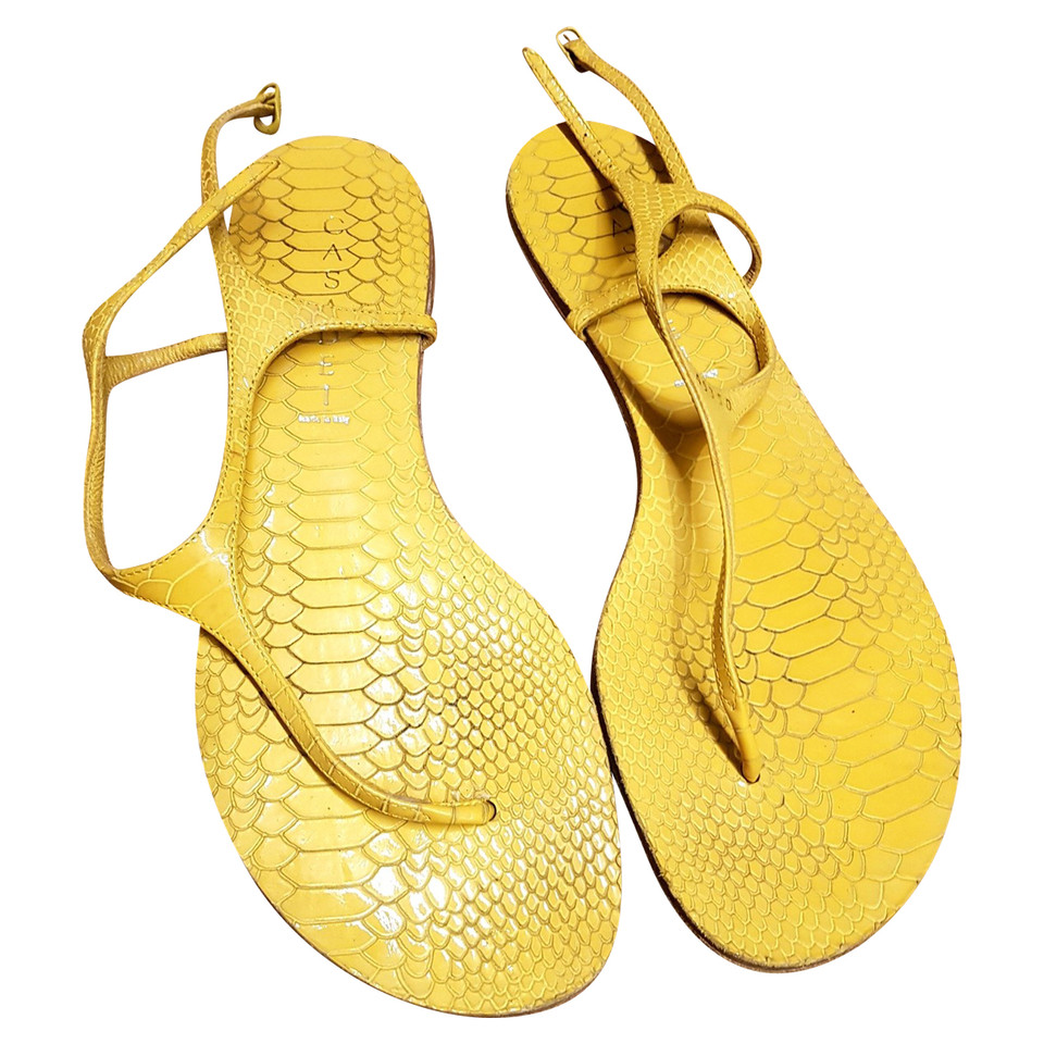 Casadei Sandalen aus Leder in Gelb