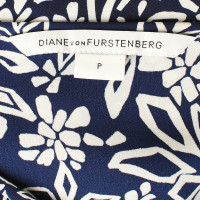 Diane Von Furstenberg Blusa in seta con motivo floreale