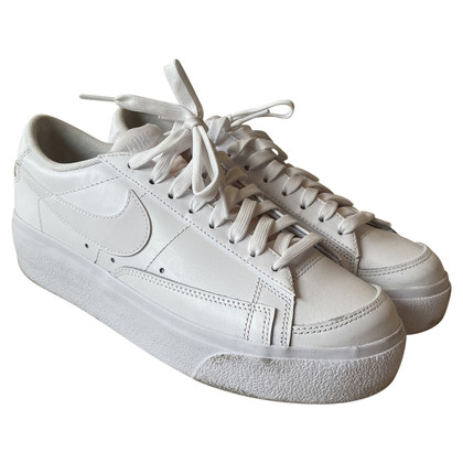 Nike Sneaker in Cotone in Bianco