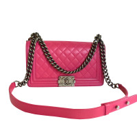 Chanel Boy Medium aus Leder in Rosa / Pink