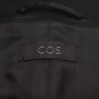 Cos Coat in black