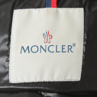Moncler Khakifarbene Jacke mit Daunen