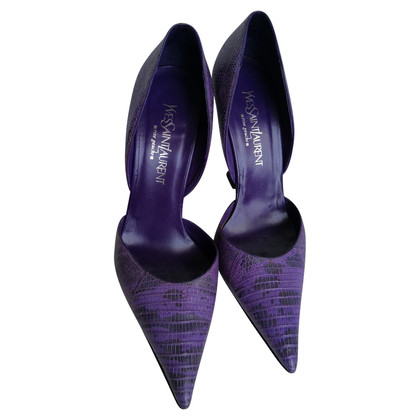 Yves Saint Laurent Pumps/Peeptoes Leather in Violet