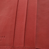Marc Jacobs Täschchen/Portemonnaie aus Leder in Rot