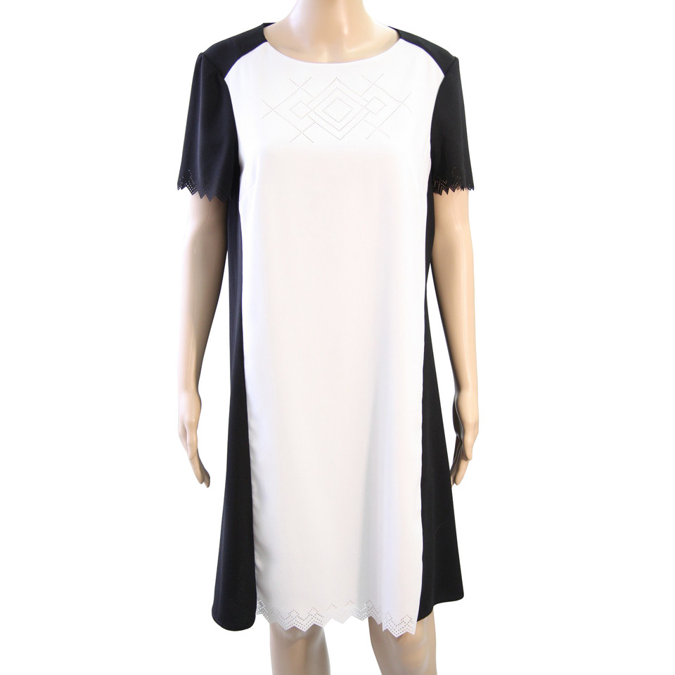 Hobbs Dress in black / white