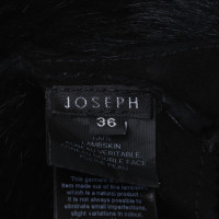Joseph Lederen vest in zwart