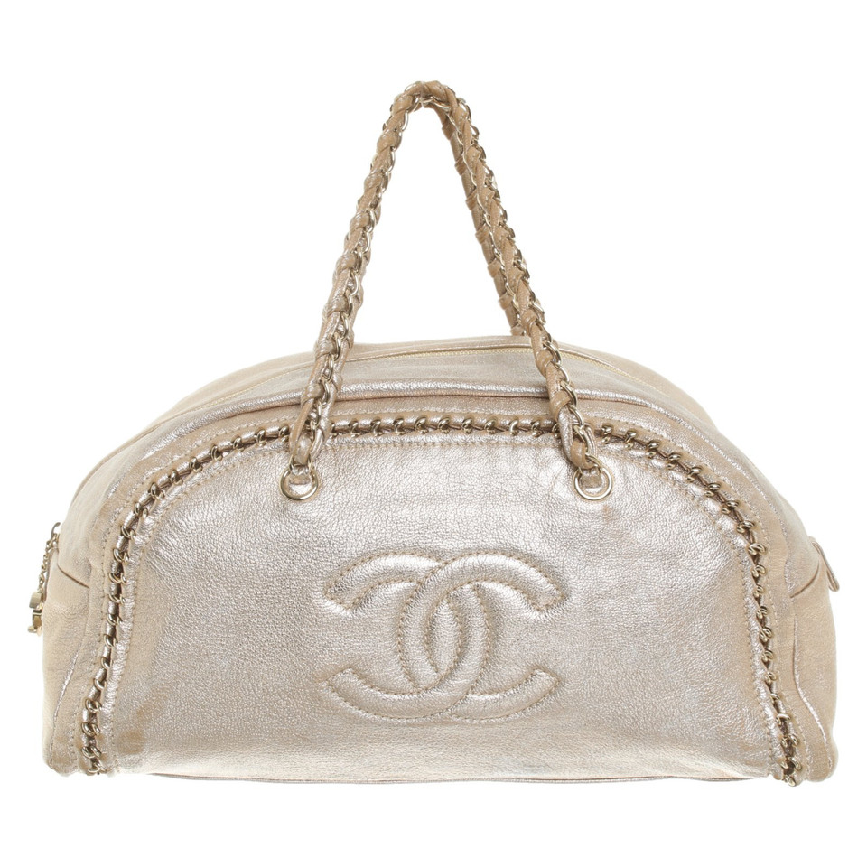 Chanel Handbag Leather in Gold