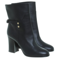 Dolce & Gabbana Black ankle boots with studs
