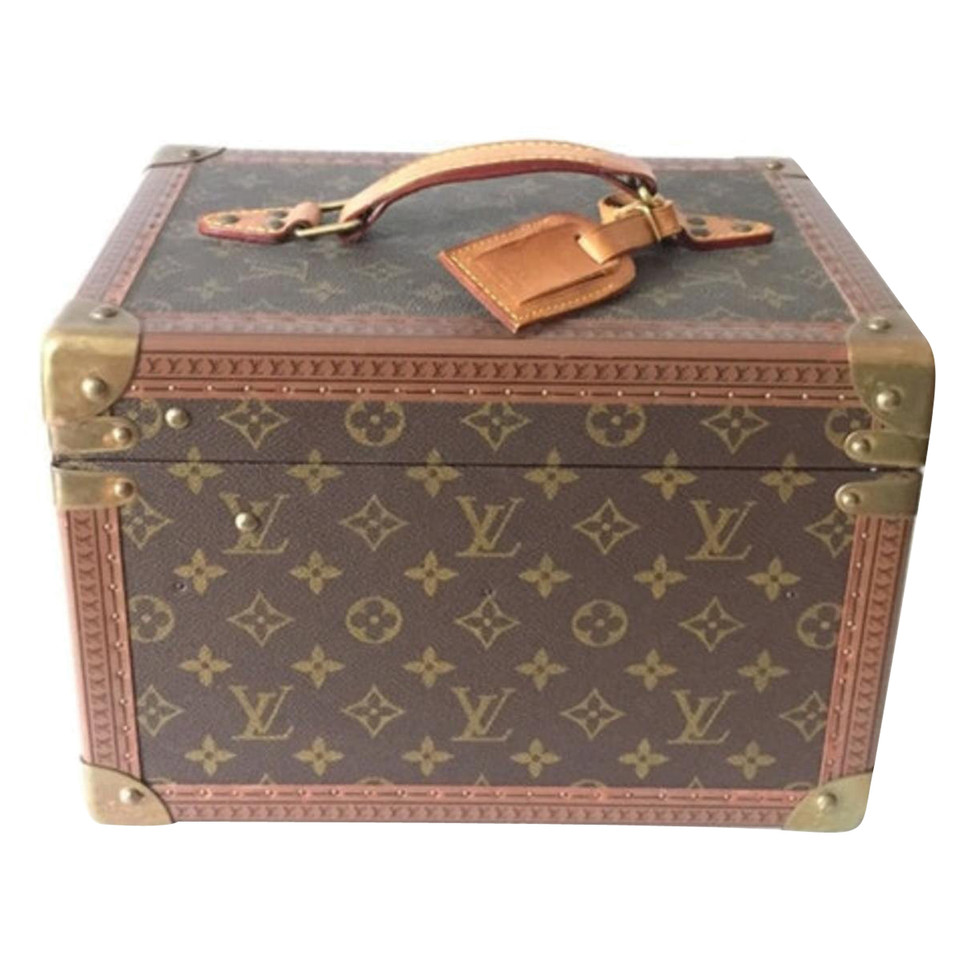 Louis Vuitton Cosmetic case from Monogram Canvas - Buy Second hand Louis Vuitton Cosmetic case ...