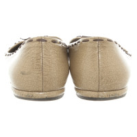 Prada Slipper/Ballerinas aus Leder in Beige