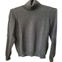 D&G Cashmere sweater with V-neck