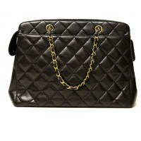 Chanel Shopping Bag Leather in Black