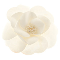 Chanel Camellia broche in het wit