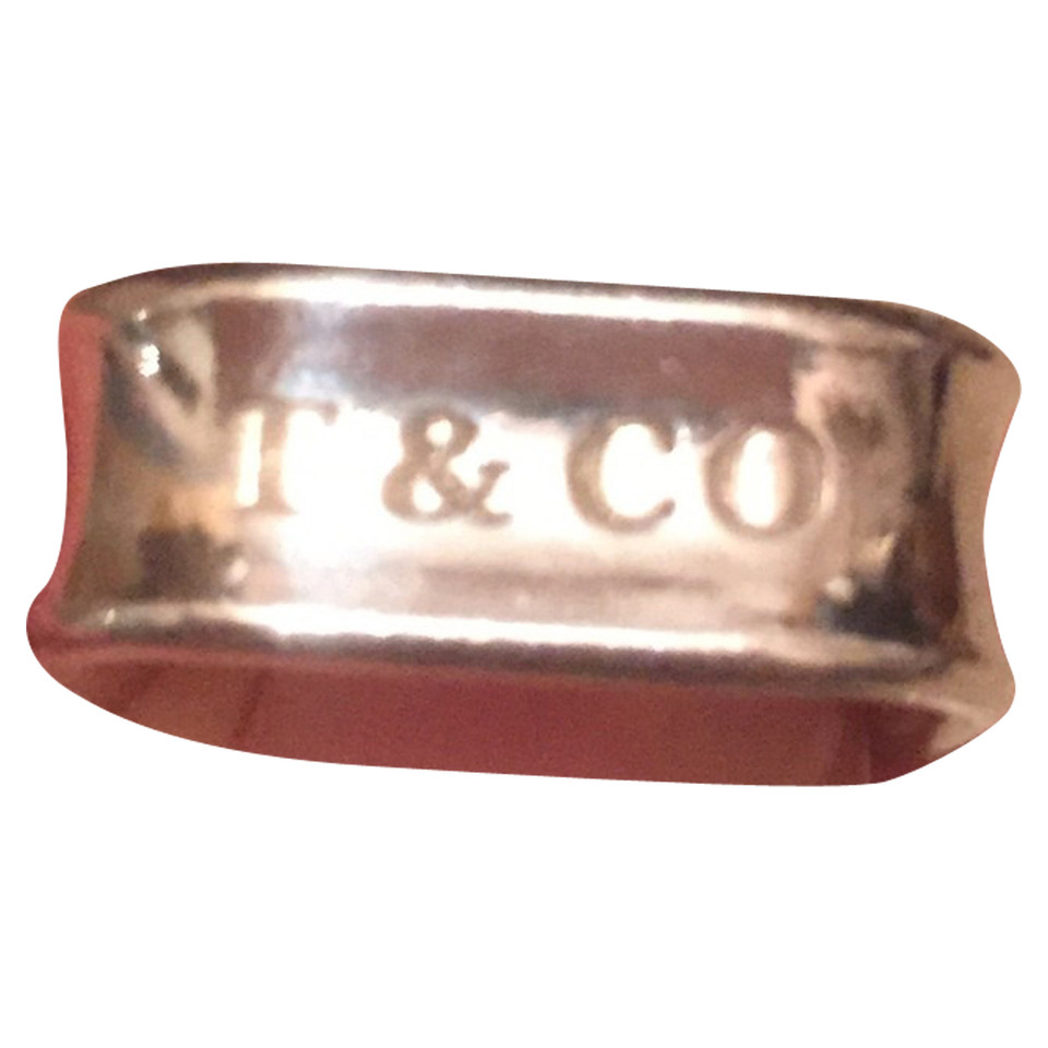 Tiffany & Co. "Return To Tiffany" ring