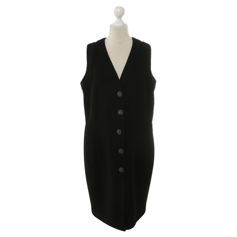 Chanel Sleeveless dress in black