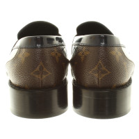 Louis Vuitton Slipper aus Lackleder