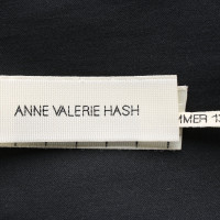 Anne Valerie Hash Gonna in Nero